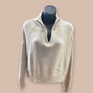 Women’s Sweater 1/4 Zip front